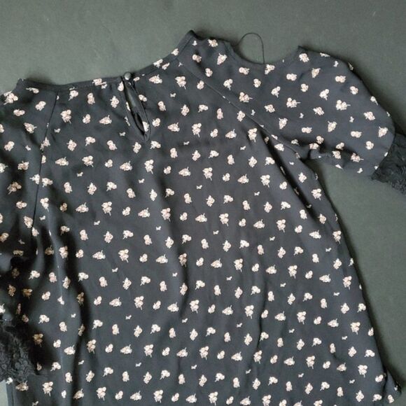 Anthropologie Floral Cold Shoulder Blouse - Picture 7 of 8